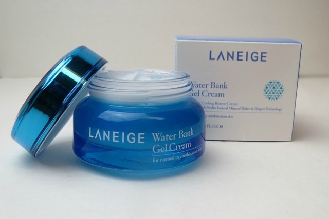 Laneige-Water-Bank-Gel-Cream-Kem-duong-da-ban-ngay-tot-nhat